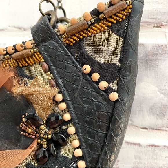 Mary Frances • Half Moon Crocodile Leather Beaded Crossbody Clutch • Vintage - Picture 8 of 15